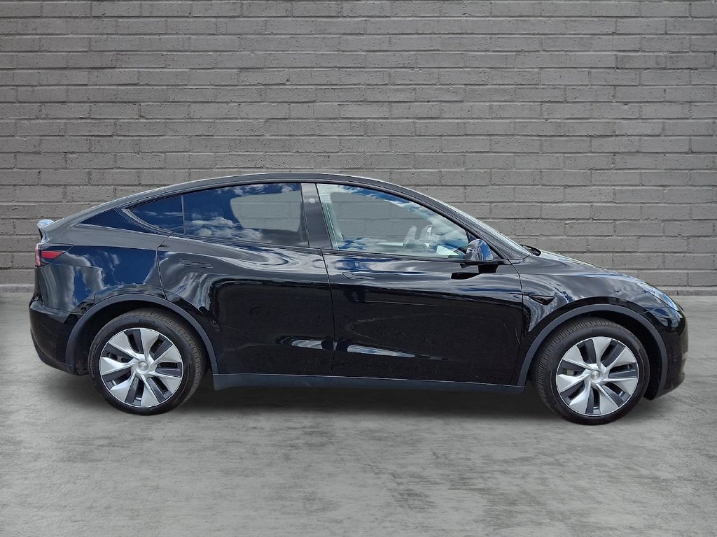 Used 2023 Tesla Model Y Long Range AWD/4WD image 12