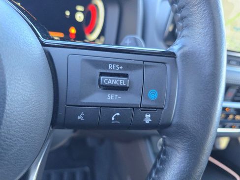 Used 2023 Nissan Rogue Platinum w/ Platinum Premium Package image 32