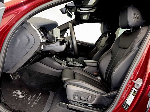Used 2024 BMW X3 M40i w/ Premium Package image 9