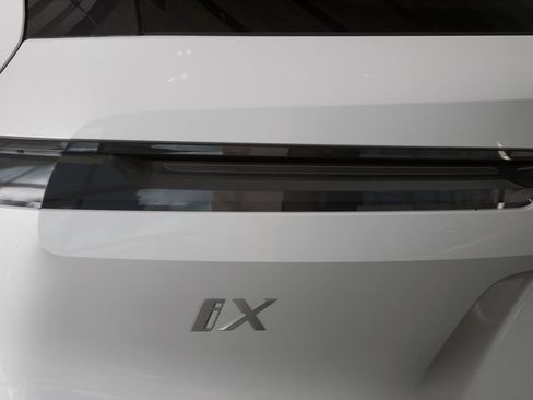 New 2026 BMW iX xDrive60 w/ M Sport Package image 8