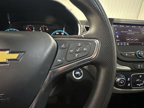 Used 2024 Chevrolet Equinox LS FWD image 33
