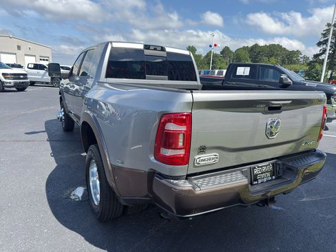 Used 2024 RAM 3500 Limited w/ Towing Technology Group AWD/4WD image 7