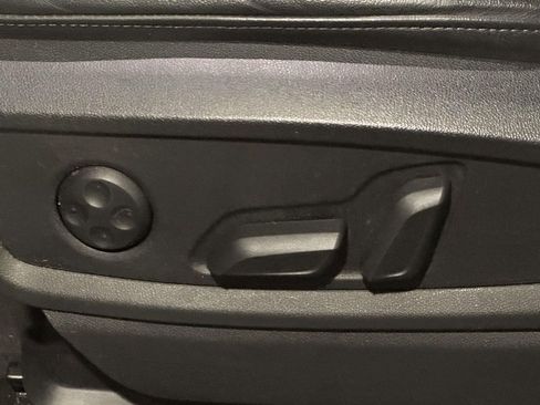 Used 2023 Audi Q5 2.0T Premium w/ Convenience Package image 12