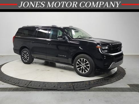 Used 2025 Ford Expedition Max Platinum AWD/4WD image 1