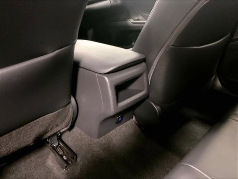 Used 2023 Toyota Camry SE image 27