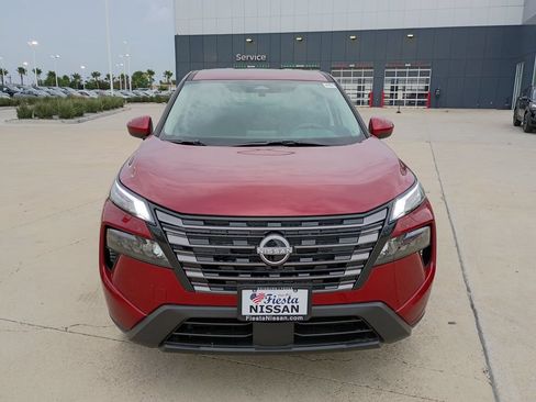 New 2026 Nissan Rogue SV FWD image 9