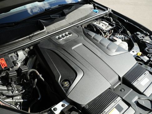 Used 2021 Audi Q7 2.0T Premium Plus image 36