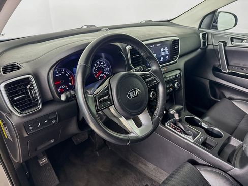 Used 2022 Kia Sportage EX image 8