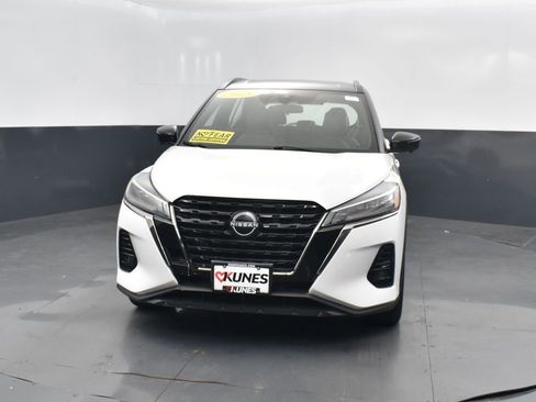 Used 2023 Nissan Kicks SR w/ SR Premium Package image 7