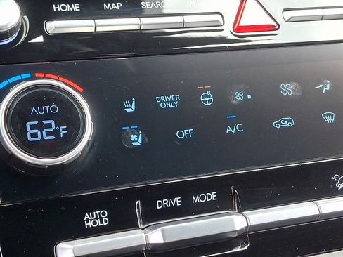 Used 2025 Hyundai Santa Fe Calligraphy FWD image 25