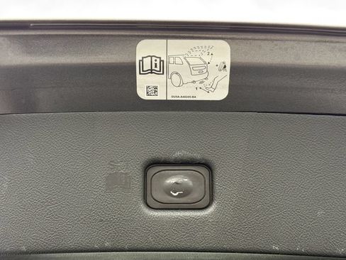 Used 2018 Lincoln MKX Select w/ Select Plus Package FWD image 28
