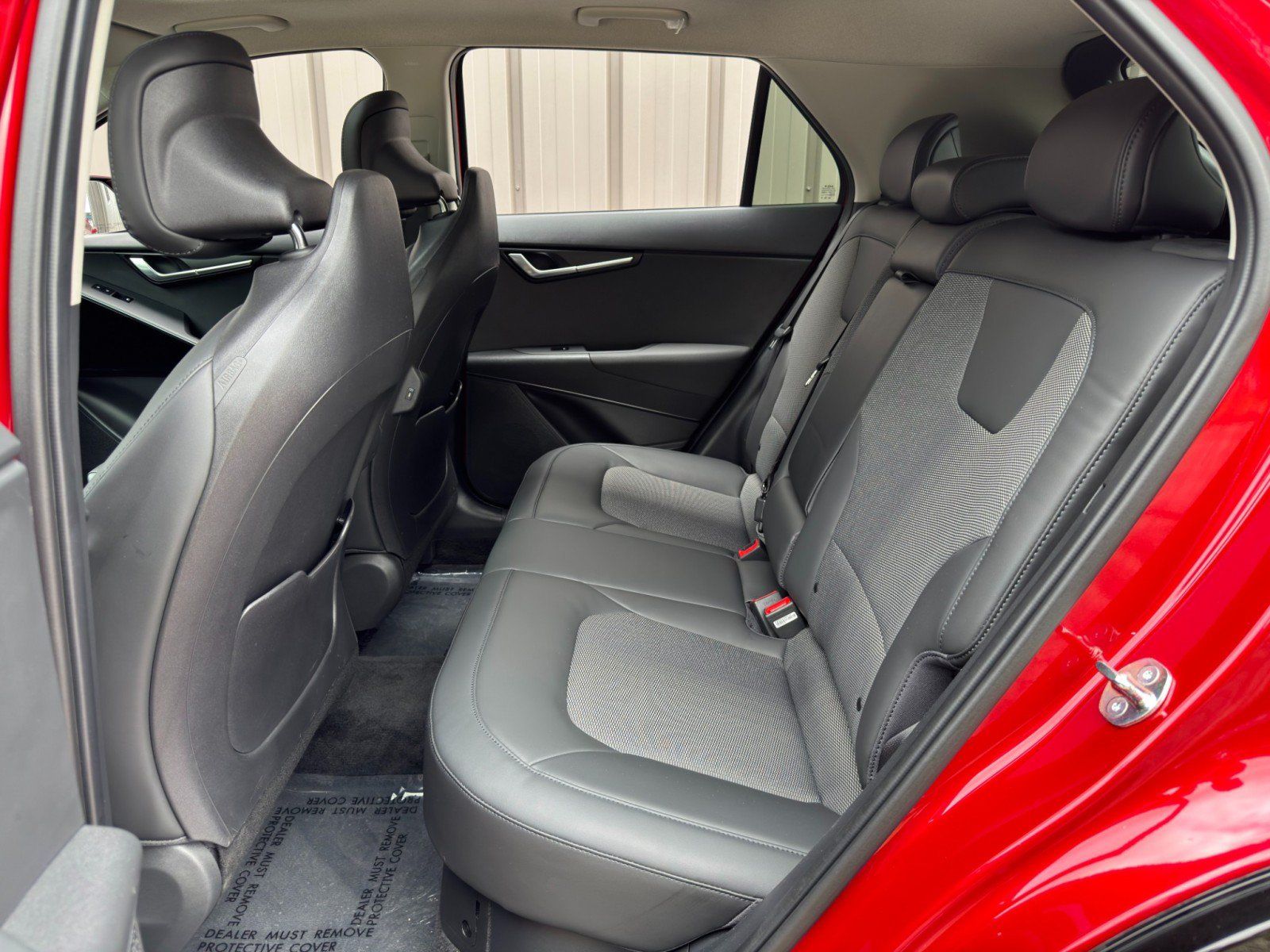 Used 2024 Kia Niro EX Touring FWD image 38