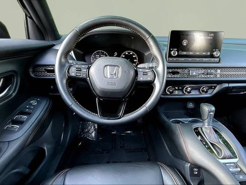 Used 2025 Honda HR-V Sport image 9
