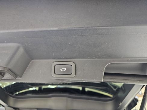 Used 2019 Land Rover Range Rover Sport HSE image 14