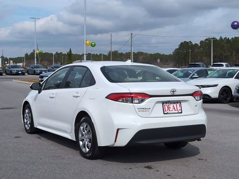 Used 2023 Toyota Corolla LE image 7