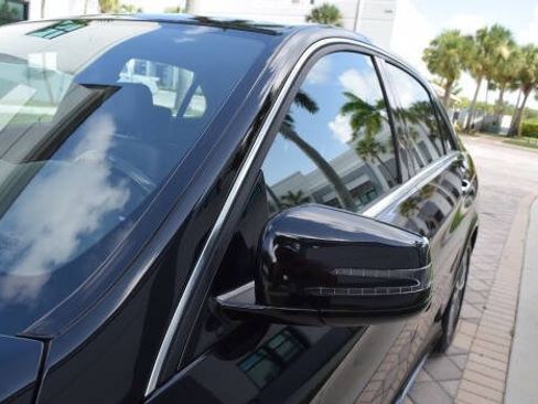 Used 2014 Mercedes-Benz E 250 BlueTEC Sedan image 32