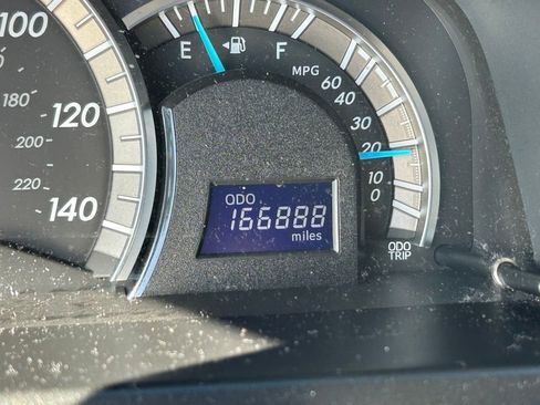 Used 2012 Toyota Camry SE FWD image 23