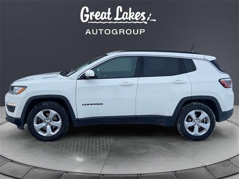 Used 2018 Jeep Compass Latitude image 2