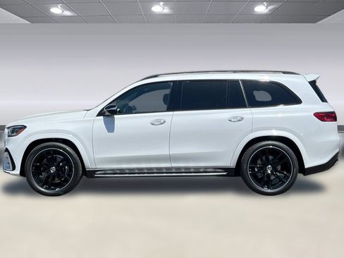 Used 2025 Mercedes-Benz GLS 580 GLS 580 image 2