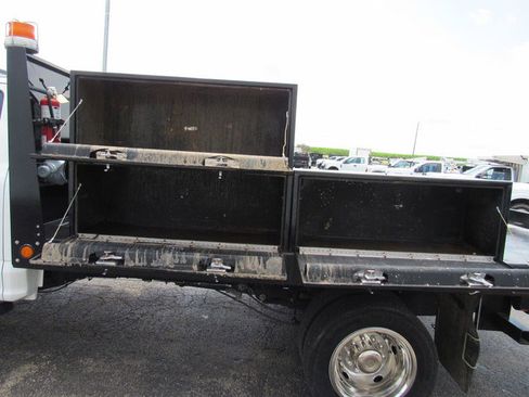 Used 2020 Ford F550 2WD Crew Cab Super Duty image 25