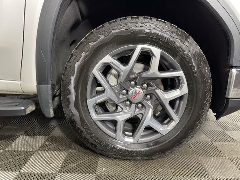 Used 2023 GMC Sierra 1500 SLT w/ SLT Premium Plus Package image 10