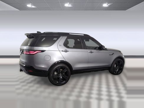 Certified 2025 Land Rover Discovery Dynamic SE image 7