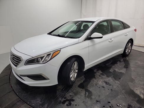 Used 2016 Hyundai Sonata SE image 3