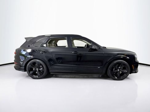 Used 2021 Bentley Bentayga AWD/4WD image 8