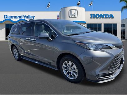 Used 2025 Toyota Sienna XLE