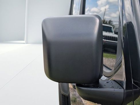 New 2025 Jeep Gladiator Sport image 10