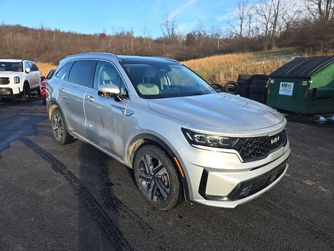 Used 2023 Kia Sorento SX Prestige image 9