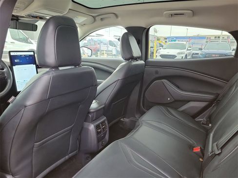 Used 2022 Ford Mustang Mach-E Premium image 5