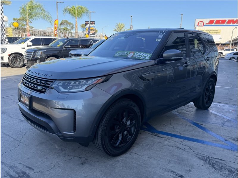 Used 2019 Land Rover Discovery SE AWD/4WD image 3