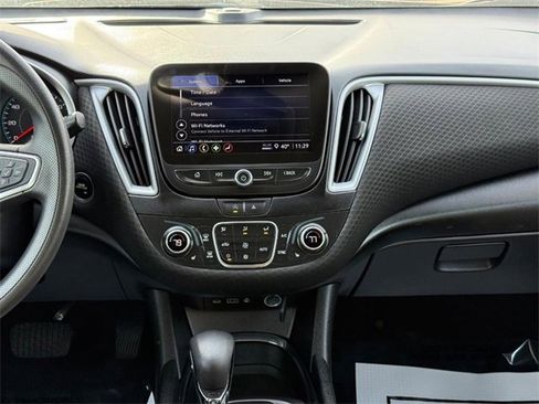 Used 2023 Chevrolet Malibu LT image 13
