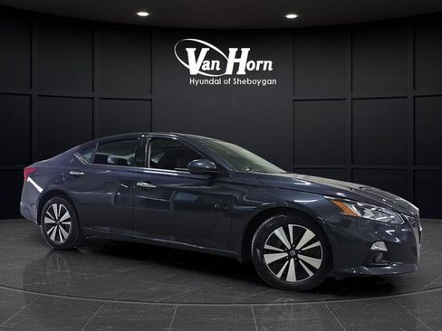 Used 2019 Nissan Altima 2.5 SV AWD/4WD image 2