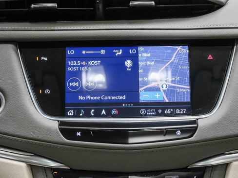 Used 2022 Cadillac XT5 Premium Luxury FWD image 17