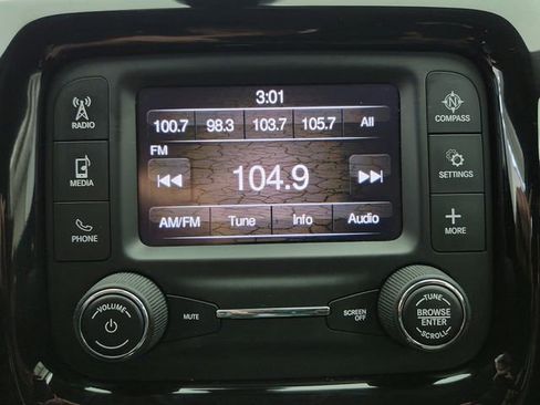 Used 2018 Jeep Compass Latitude AWD/4WD image 13