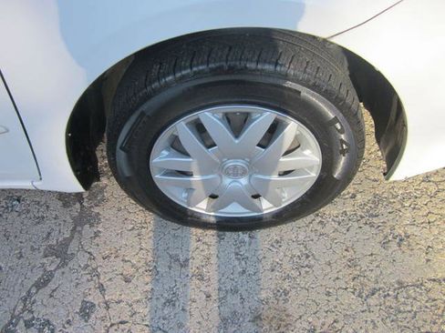 Used 2008 Toyota Sienna CE image 7