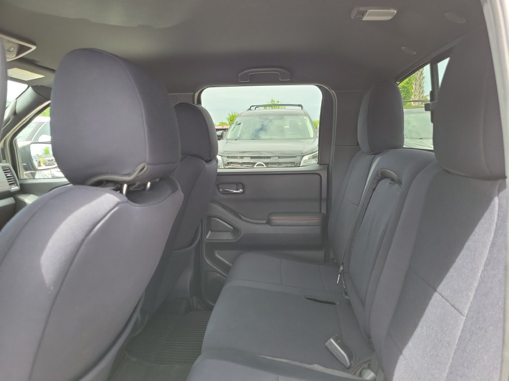 Used 2023 Nissan Frontier Pro-X w/ Tow Package RWD image 11