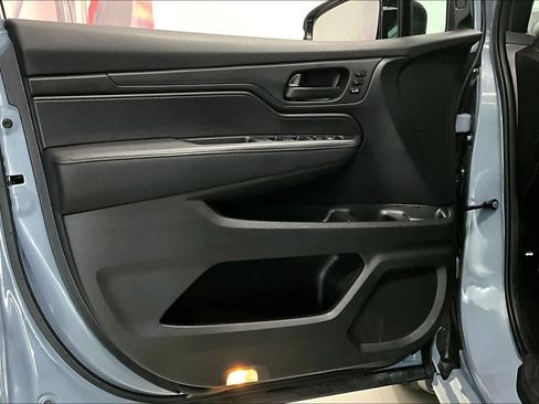 Used 2024 Honda Odyssey Sport image 23