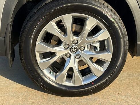 New 2026 Toyota Grand Highlander Limited image 9