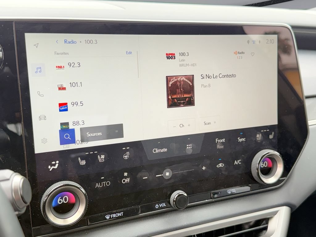 Used 2026 Lexus RX 350 Premium w/ Accessory Package (Z1) FWD image 23