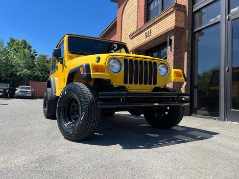 Used 2003 Jeep Wrangler X AWD/4WD image 16