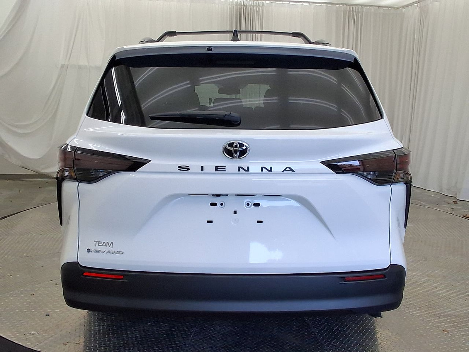 Certified 2026 Toyota Sienna LE AWD/4WD image 26