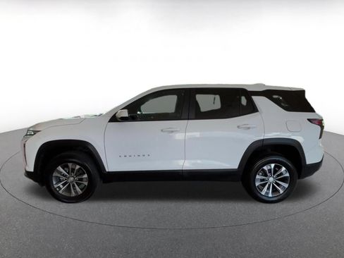 Used 2025 Chevrolet Equinox LT FWD image 7