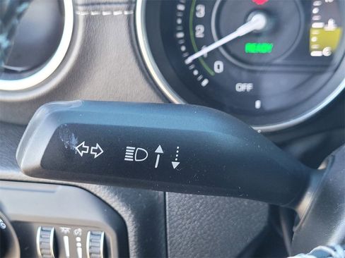 Used 2022 Jeep Wrangler Unlimited Sahara w/ Cold Weather Group image 28