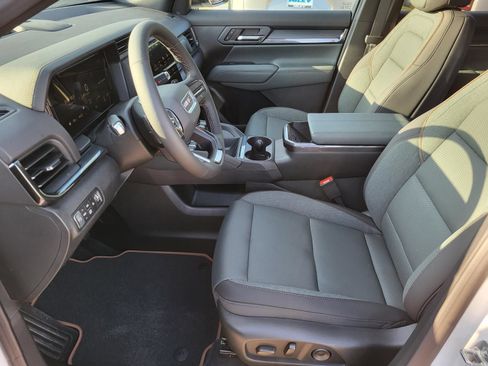 New 2026 GMC Terrain AT4 w/ Technology Package II AWD/4WD image 6