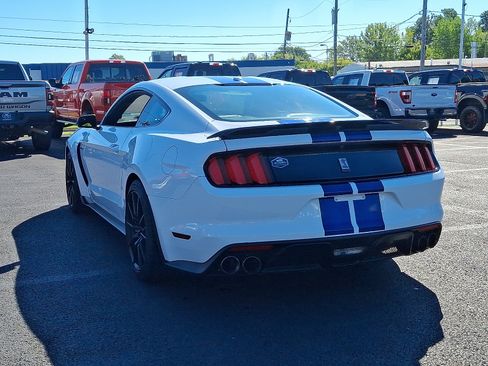 Used 2016 Ford Mustang Shelby GT350 w/ Technology Package image 8