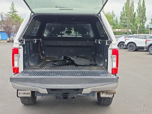 Used 2017 Ford F350 XLT AWD/4WD image 9