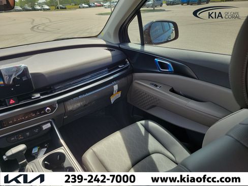 New 2026 Kia Carnival FWD image 18